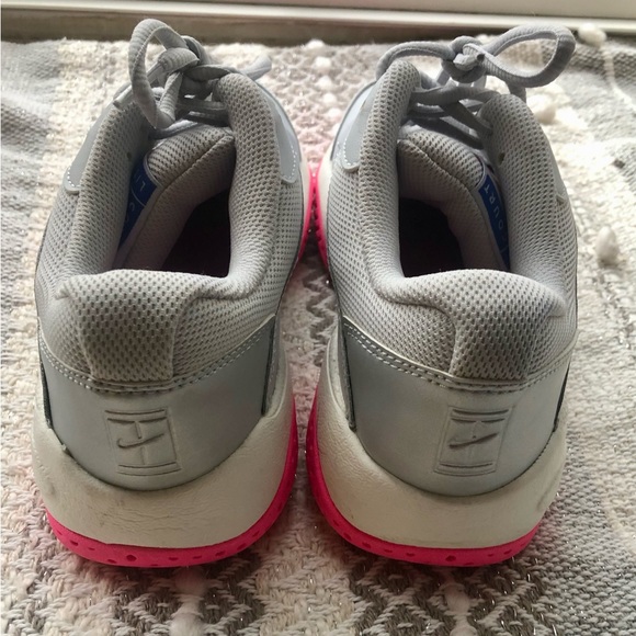 Nike Women’s Court Lite Athletic Shoes in Gray and Pink size 7.5 - Picture 4 of 7